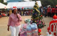 Arbre de Noël : la Fondation Maman Koné Colette comble plus de 900 enfants de Cocody